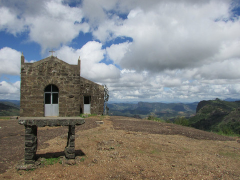 Santa Luzia Chapel-Itarana必去景点