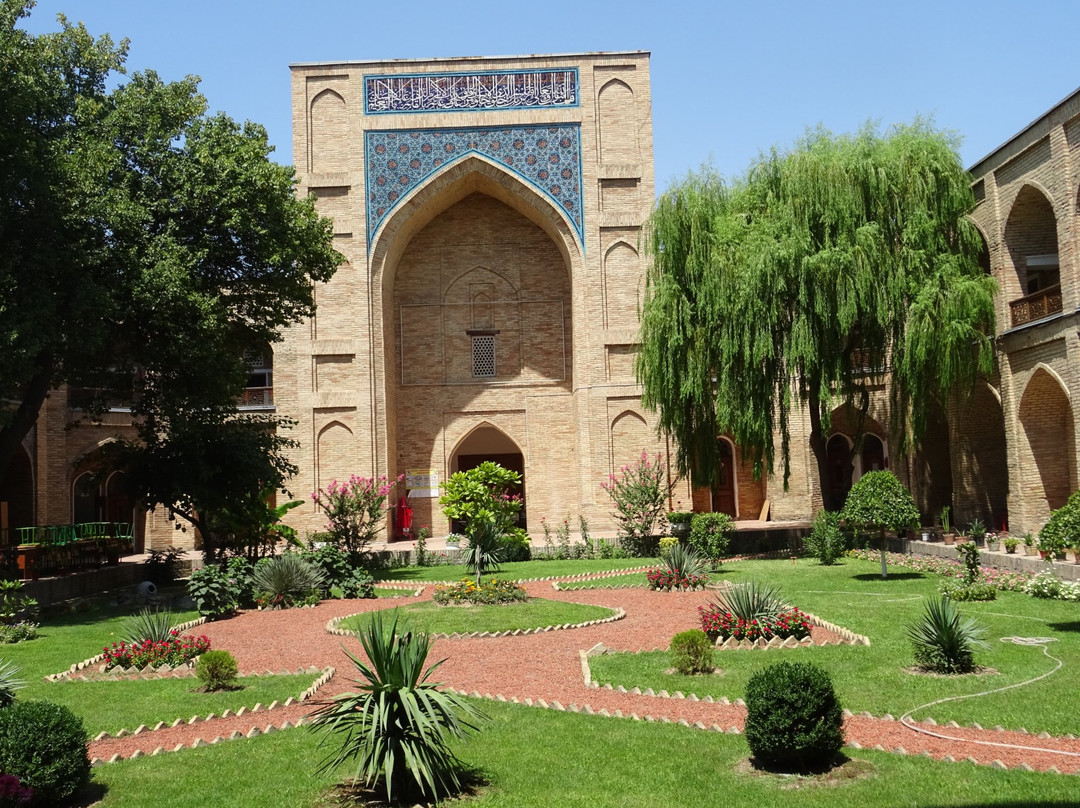 Kukeldash Madrasah景点图片