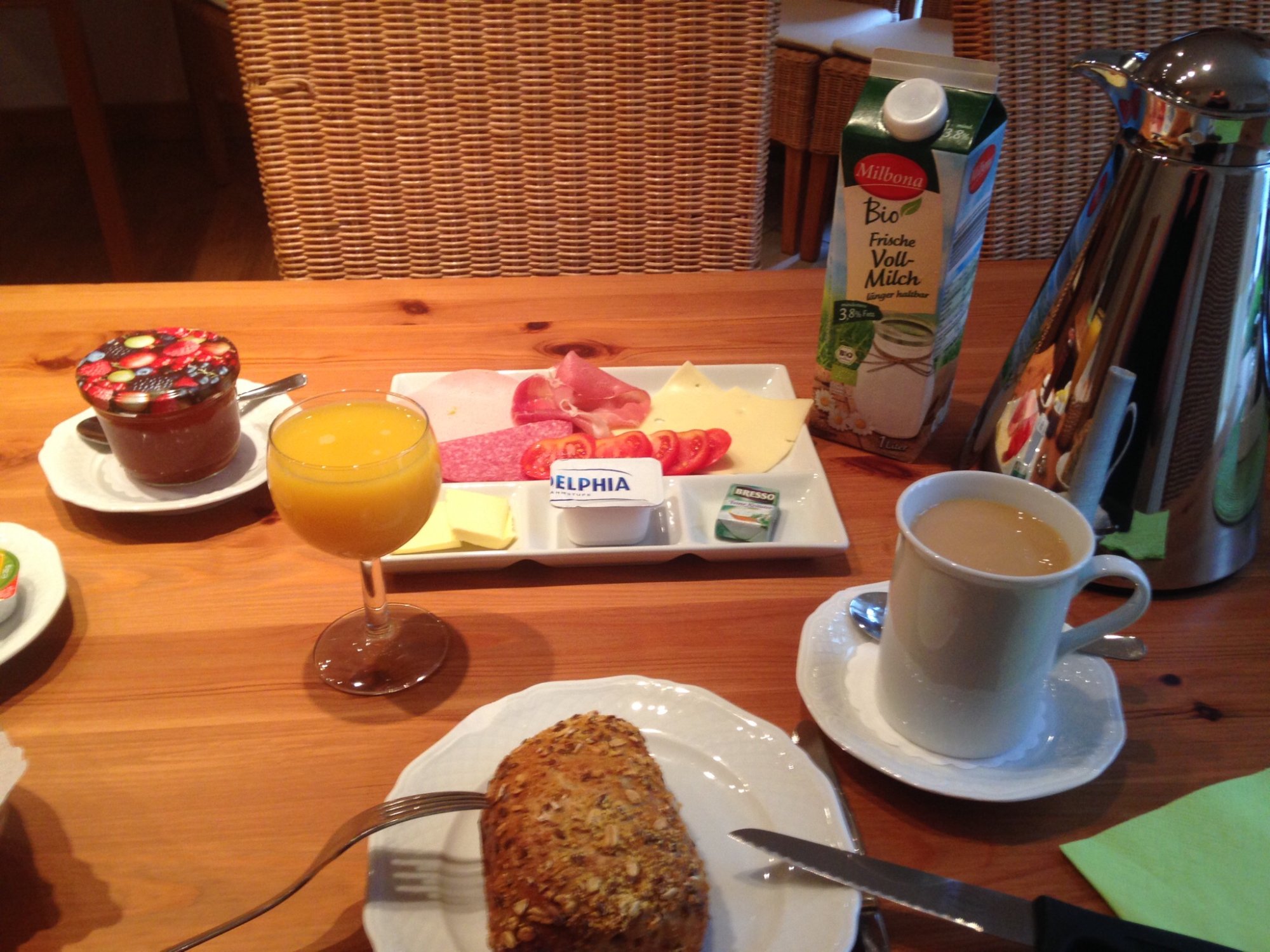 Issum's Hotel-Pension-餐饮