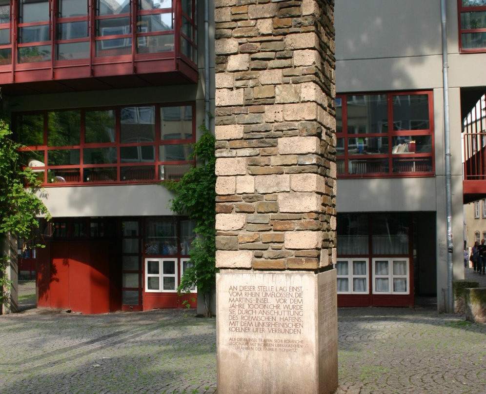 Neil Armstrong Monument景点图片
