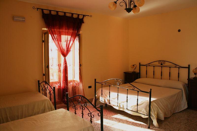 B&B Anita-官方