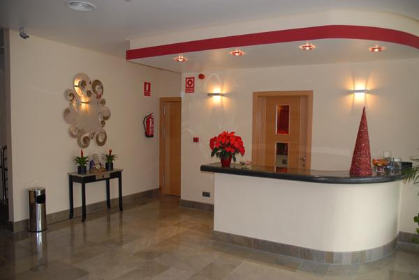 Apartamentos Turisticos Altai