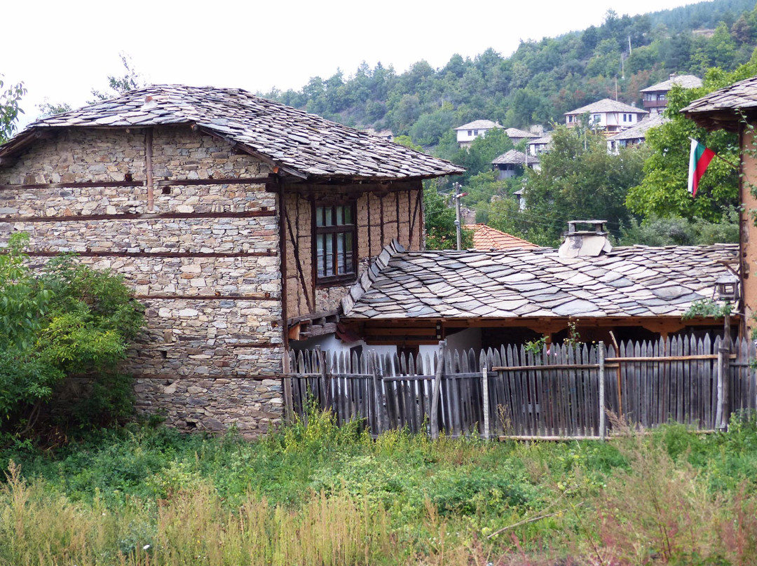Leshtenski Perli