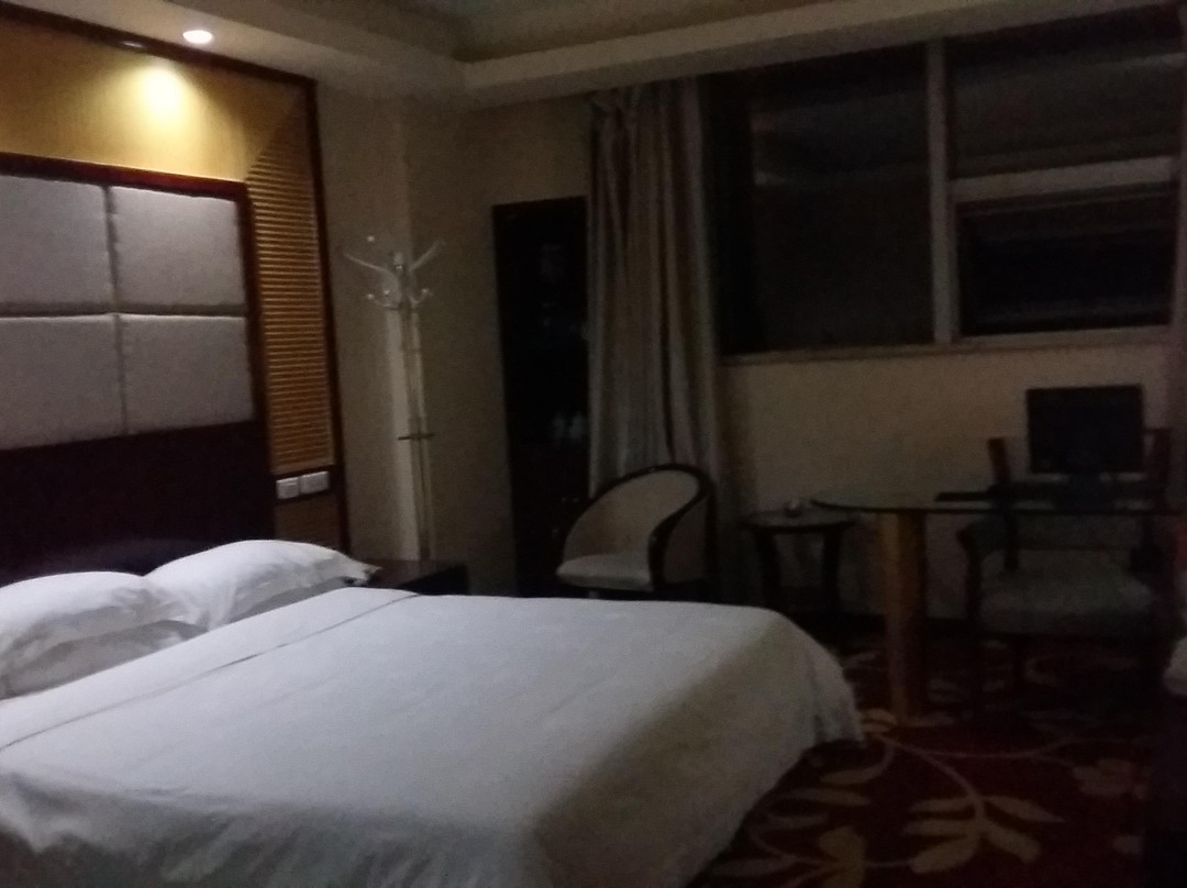 云阳云春世纪大酒店主图