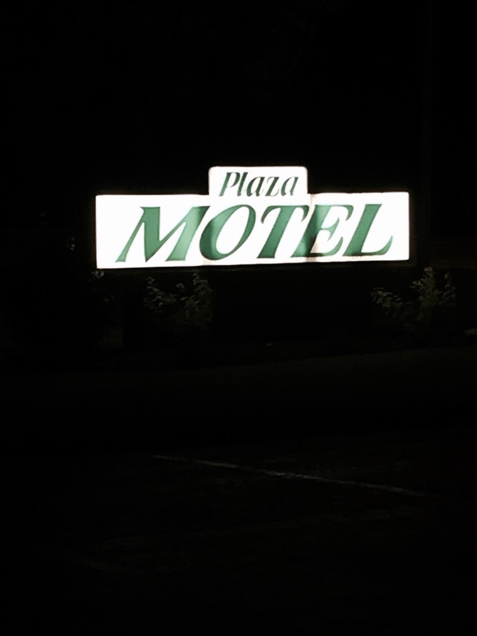 Plaza Motel-官方