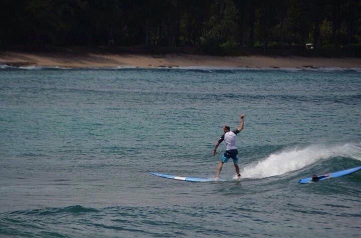 Jetty Betty Surf School-哈雷瓦必去景点