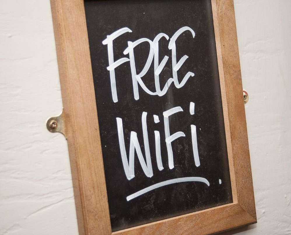 教练与马酒店主图