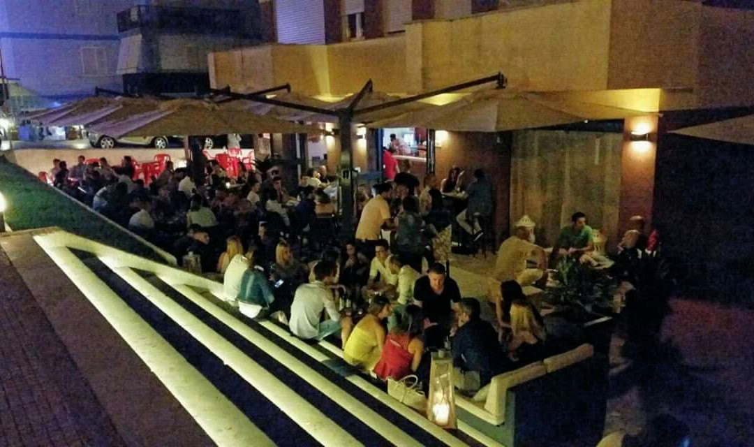 Seaside Cocktail Bar景点图片