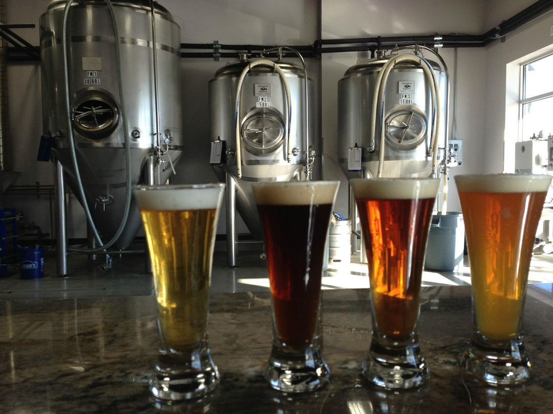 Slanted Rock Brewing Company-默里迪恩必去景点