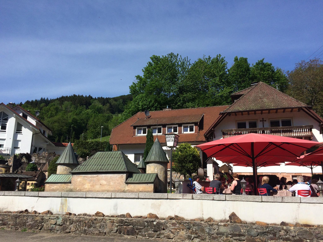 Winden im Elztal餐馆和美食-Märchengarten Cafe