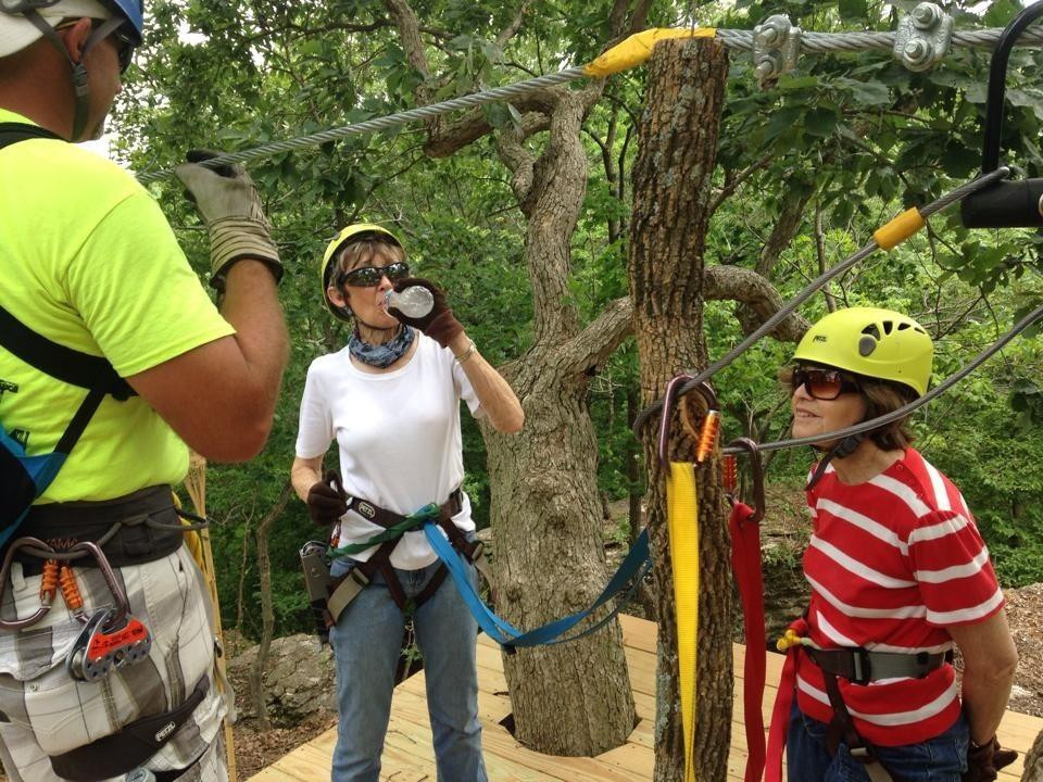 Show Me Ziplines景点图片