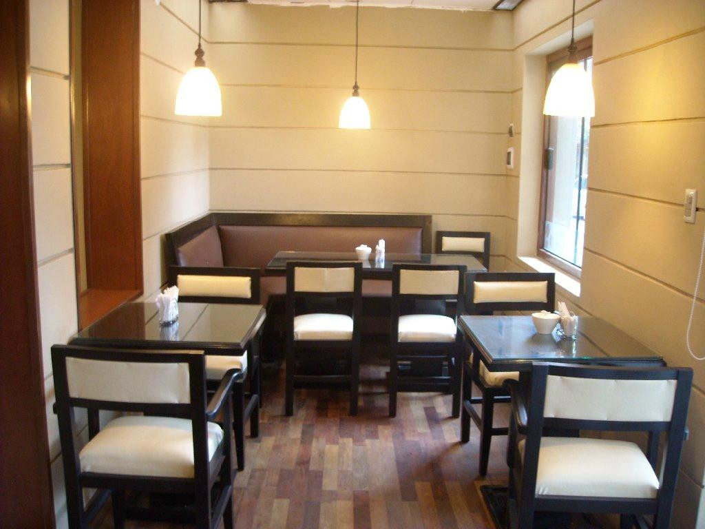 Uriondo餐馆和美食-Stracto Cafe