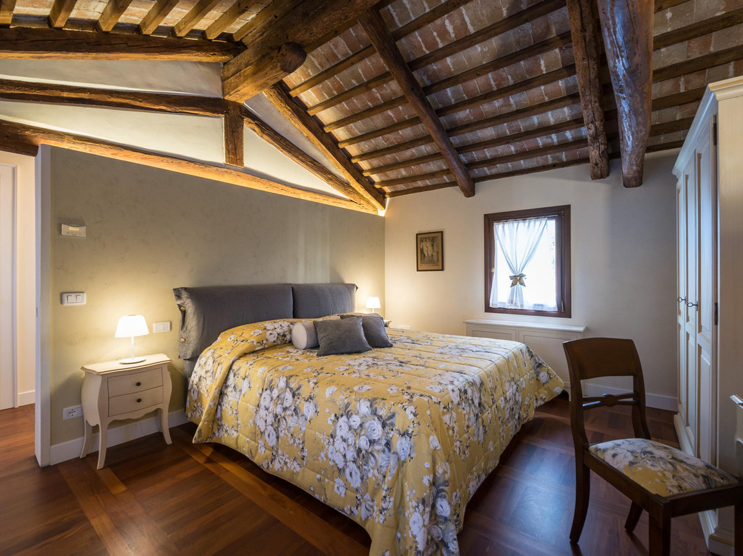 Donna Lucia Hotel