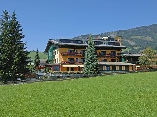 Piesendorf酒店住宿-Wohlfuehlhotel Tannenhof