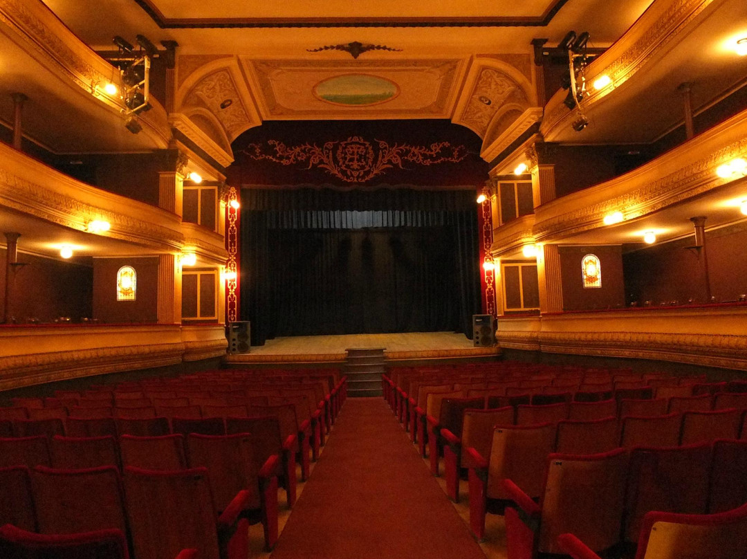 Teatro Español de Azul-Azul必去景点