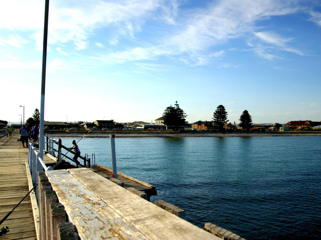 Seabreeze Hotel主图