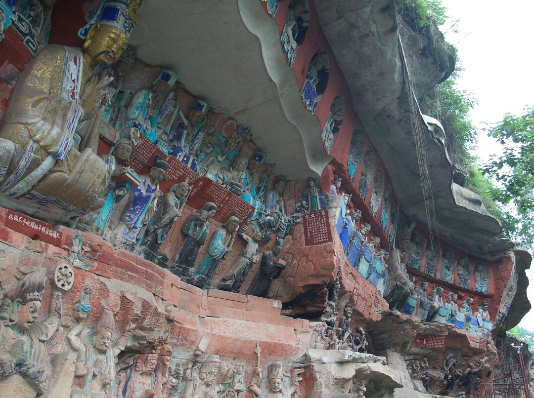 小佛湾造像景点图片