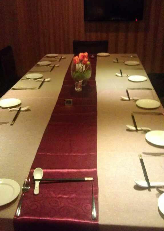 爱乐皇冠假日酒店主图