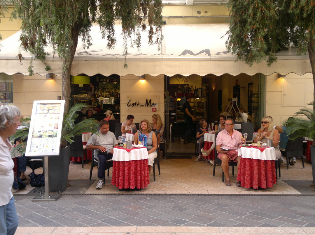 Cafe del Mar-迪亚诺马里纳必去景点