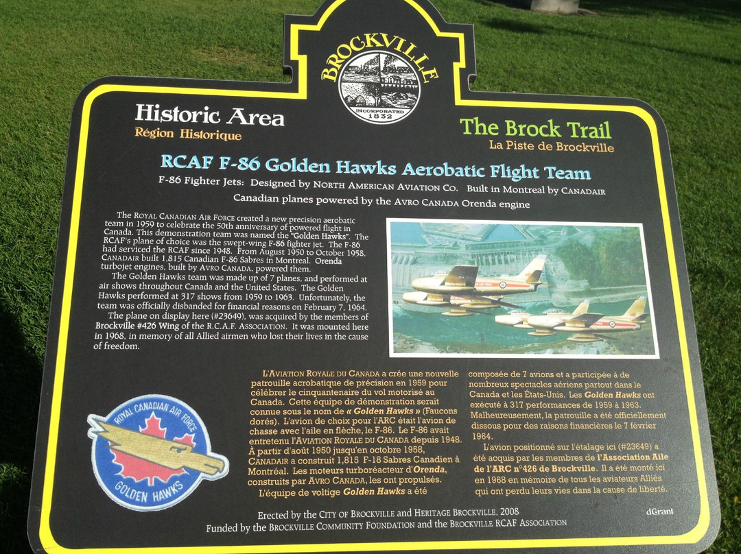 Golden Hawk CF-86 Sabre Jet景点图片