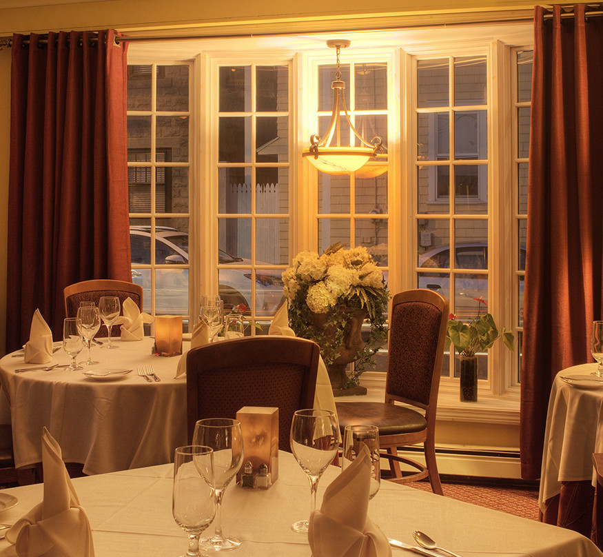 罗德岛餐馆和美食-Bouchard Inn & Chanterelle Restaurant