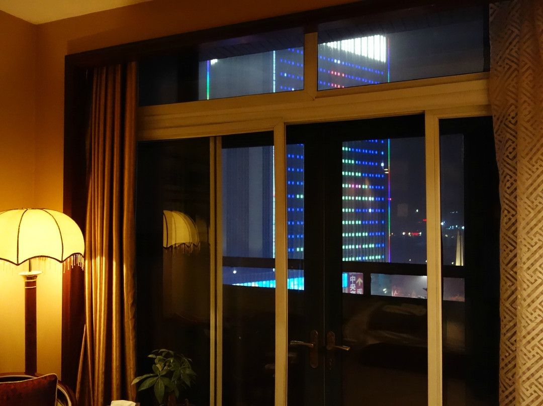 新华大酒店主图