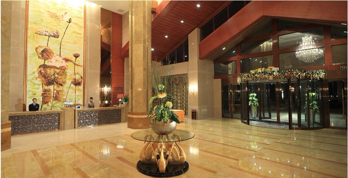 新津城市名人酒店（希望•奥特莱斯店）主图