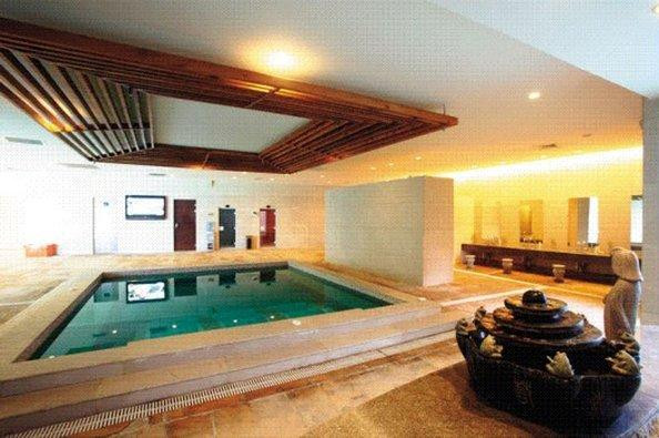 舟山财富君廷大酒店主图