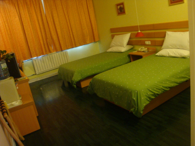 沂水如家鑫华路沂河西岸店主图