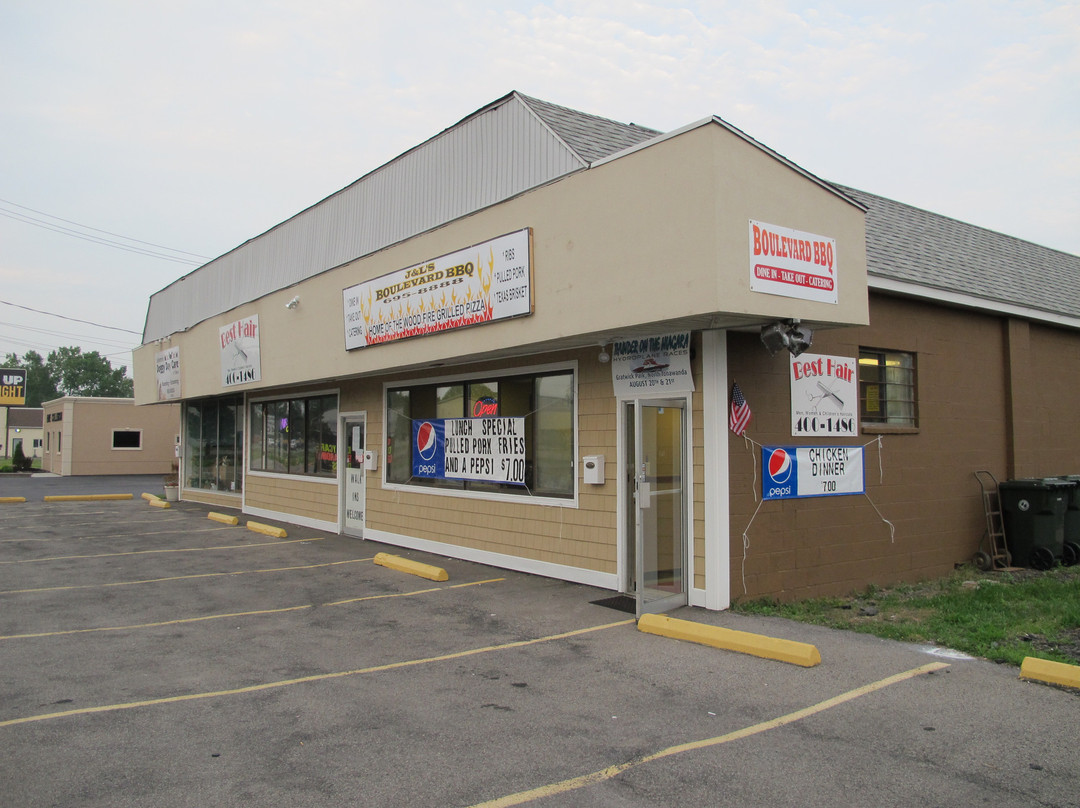 J And L Boulevard Bbq