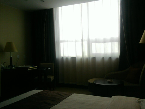 石家庄京州国际酒店（长安万达谈固地铁站店）主图