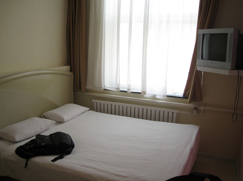 北京和家连锁宾馆学清店主图