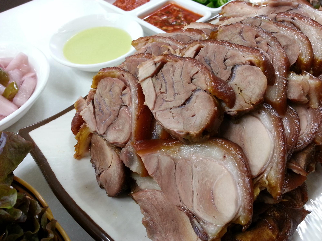 槐山郡餐馆和美食-Luxious Goods Pig's  Feet