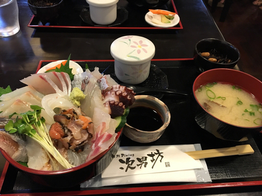 旬鮮ダイニング次男坊