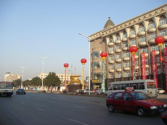 襄樊城市名人酒店航空路店主图