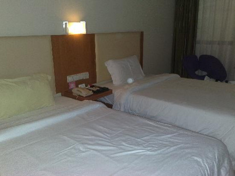 山水时尚酒店(深圳罗湖口岸东门老街店)主图