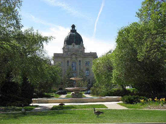 Legislative Building-里贾纳必去景点