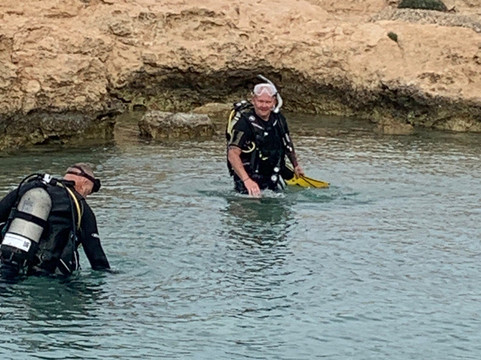 Scuba Den-普它肋斯必去景点