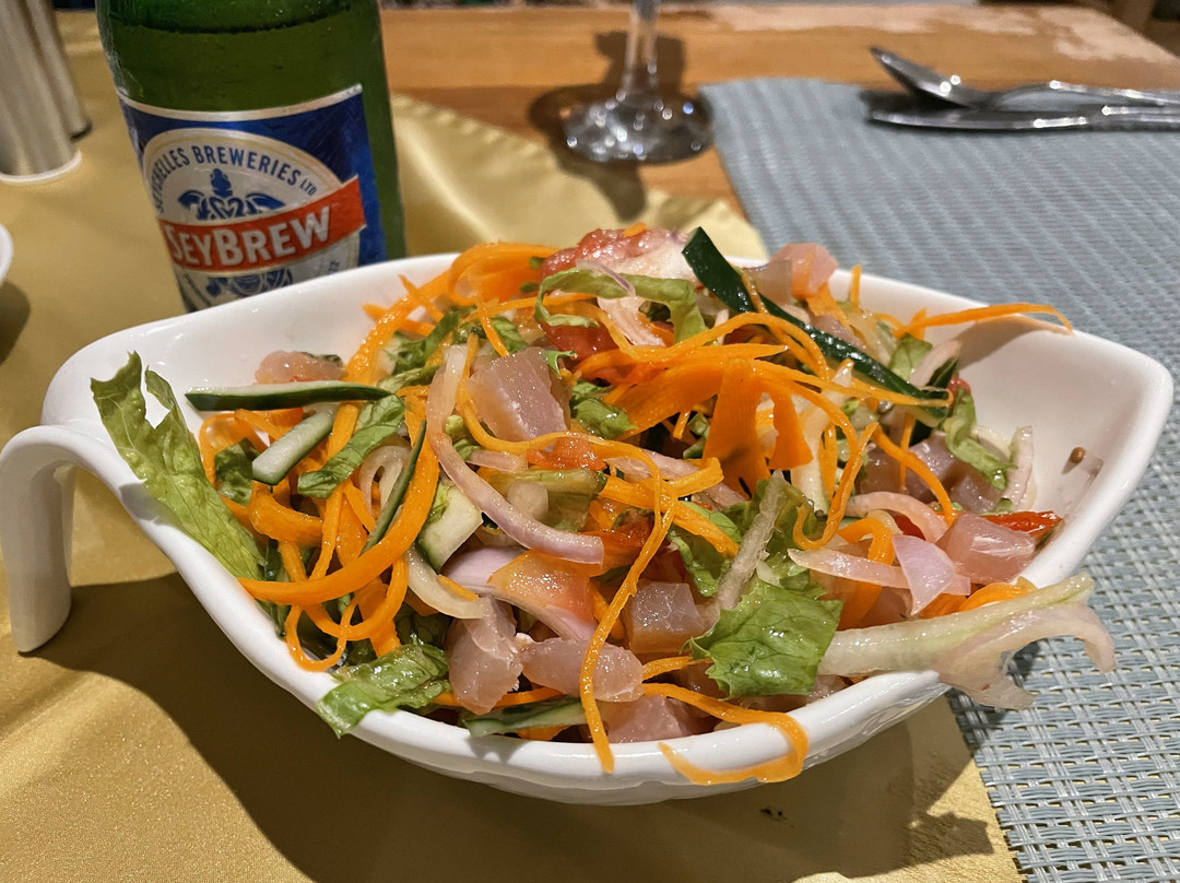 The Ridge Residence主图