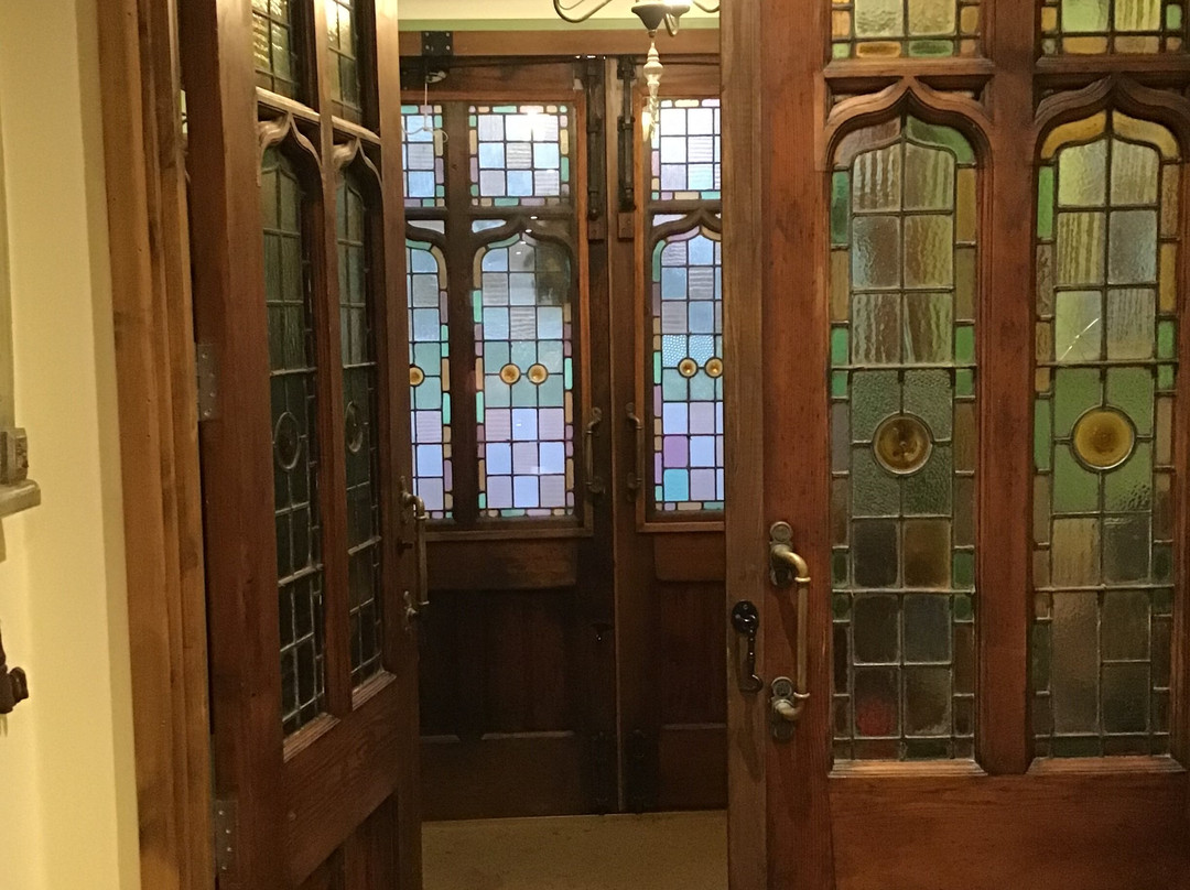 The Old Deer House主图