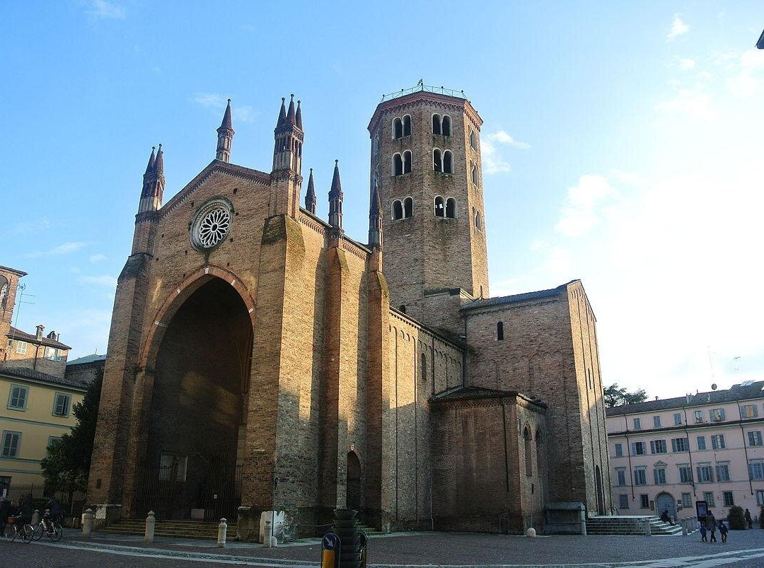 Basilica di Sant'Antonino-皮亚琴察必去景点