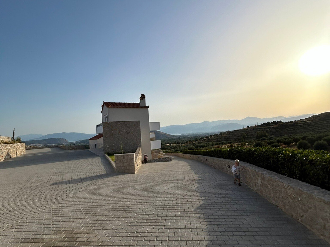 Anassia Villas主图