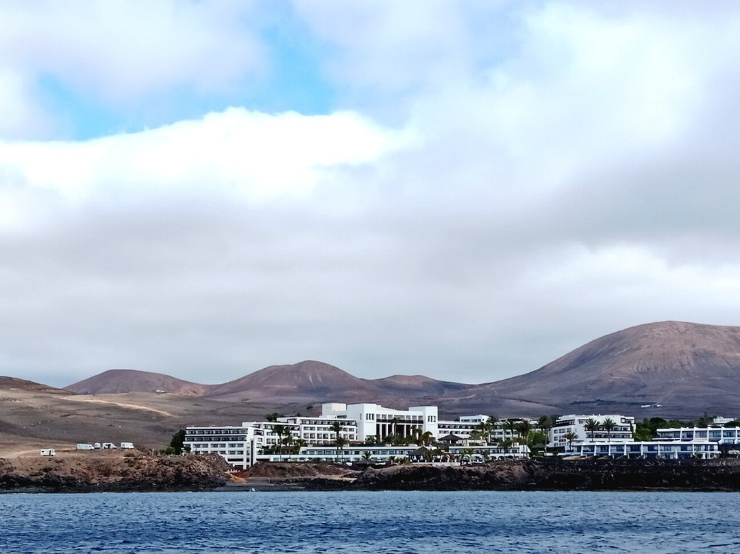 Papagayo Catamaran-布兰卡滩必去景点