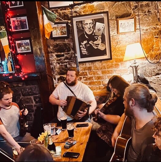Dolan's Pub & Live Music Venue-利默里克必去景点