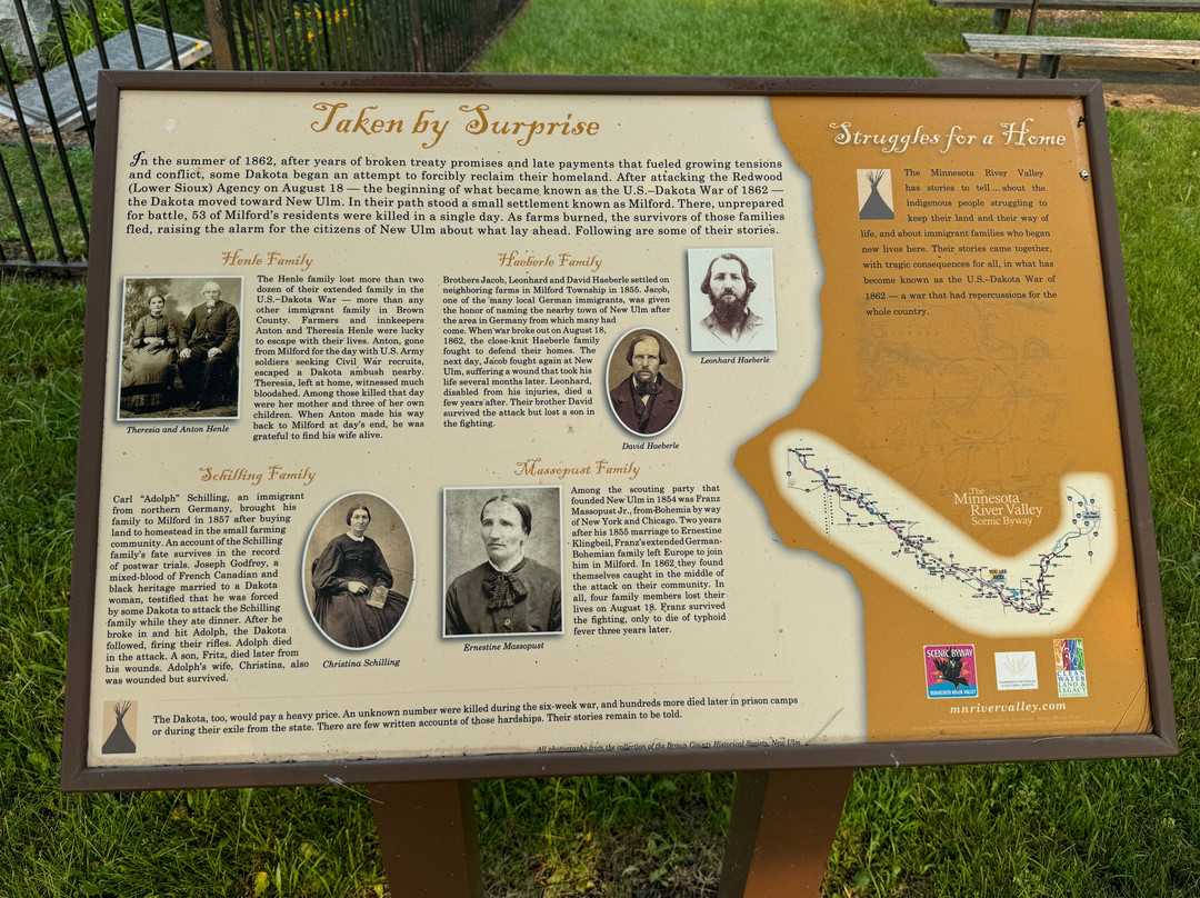 Milford Monument-New Ulm必去景点