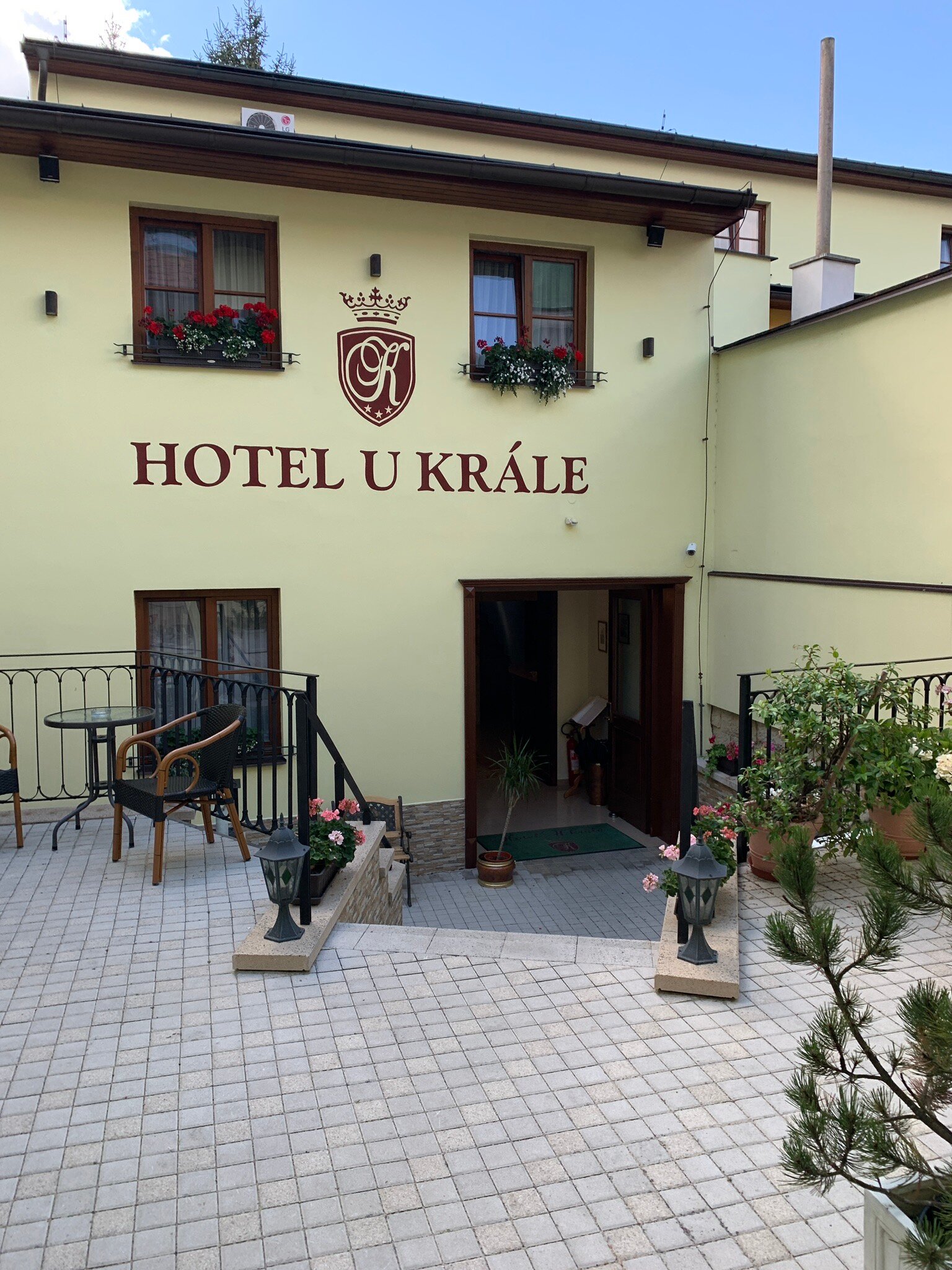 Hotel U Krale-官方