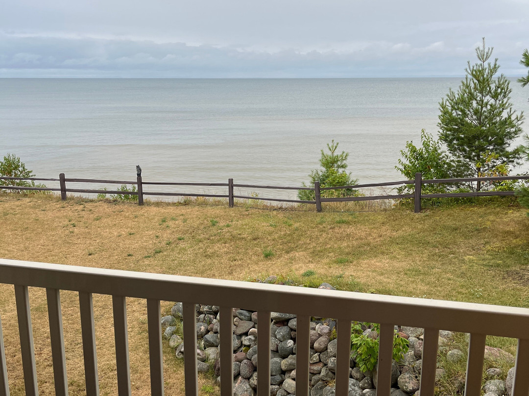 Paradise Lakefront Lodge主图