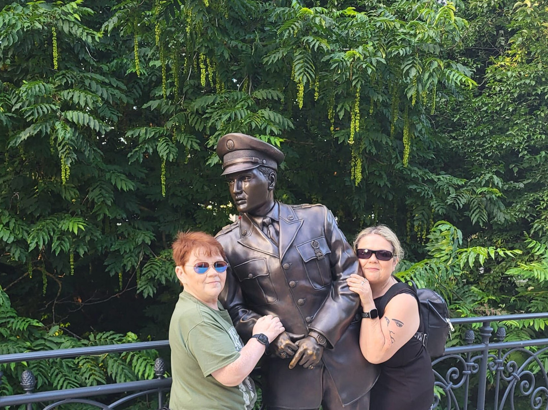 Elvis Presley Statue-Bad Nauheim必去景点