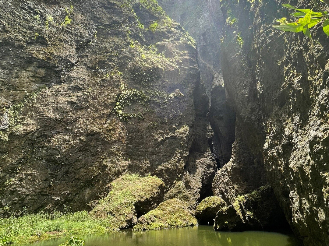 Hakaui Adventure with Ana and Tangy-Nuku Hiva必去景点