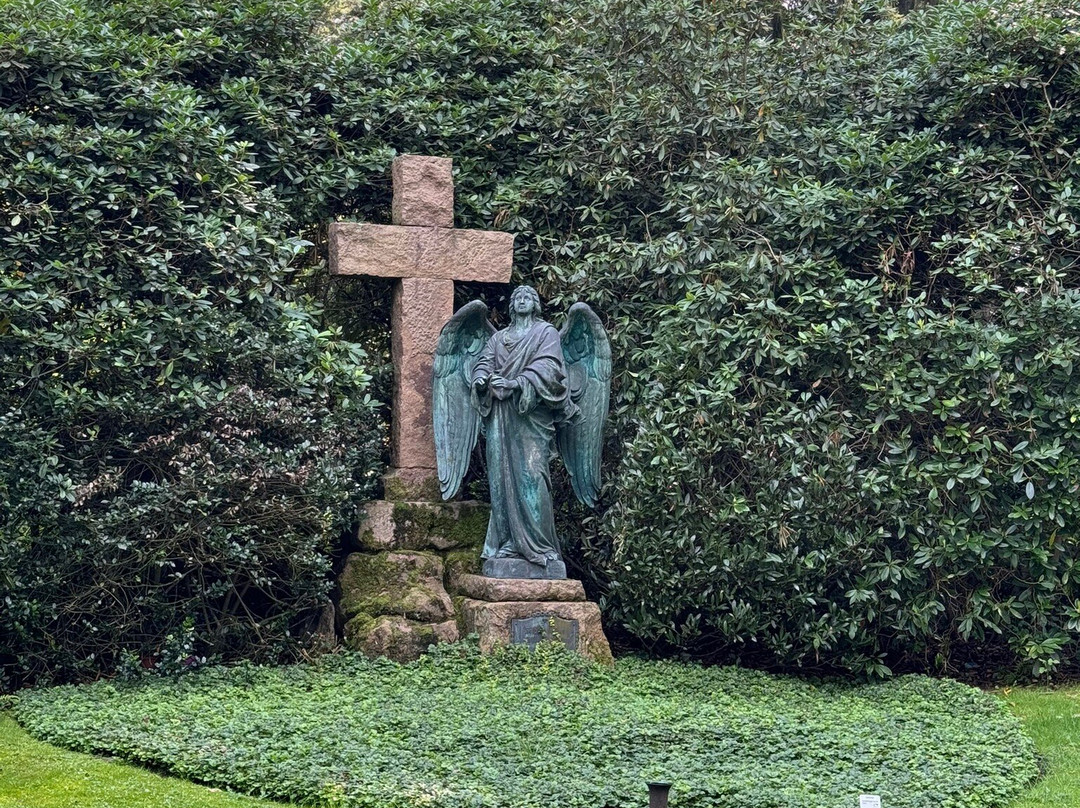 Ohlsdorf Cemetery景点图片